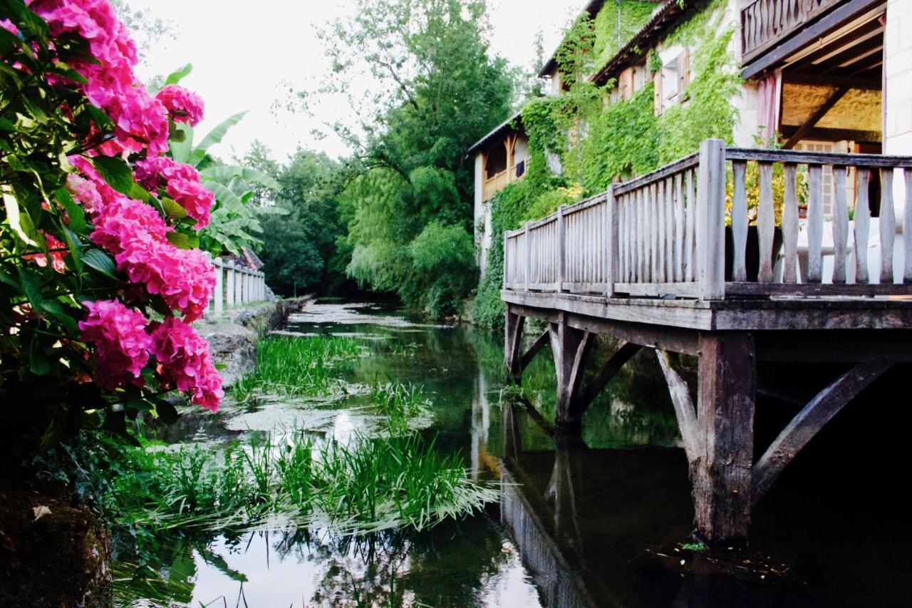 Le Moulin Du Roc Hotel บร็องโทม ภายนอก รูปภาพ